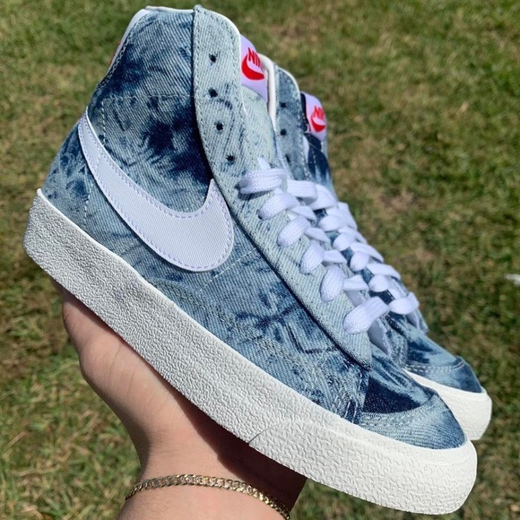 Nike Shoes - NEW NIKE BLAZER MID BLUE